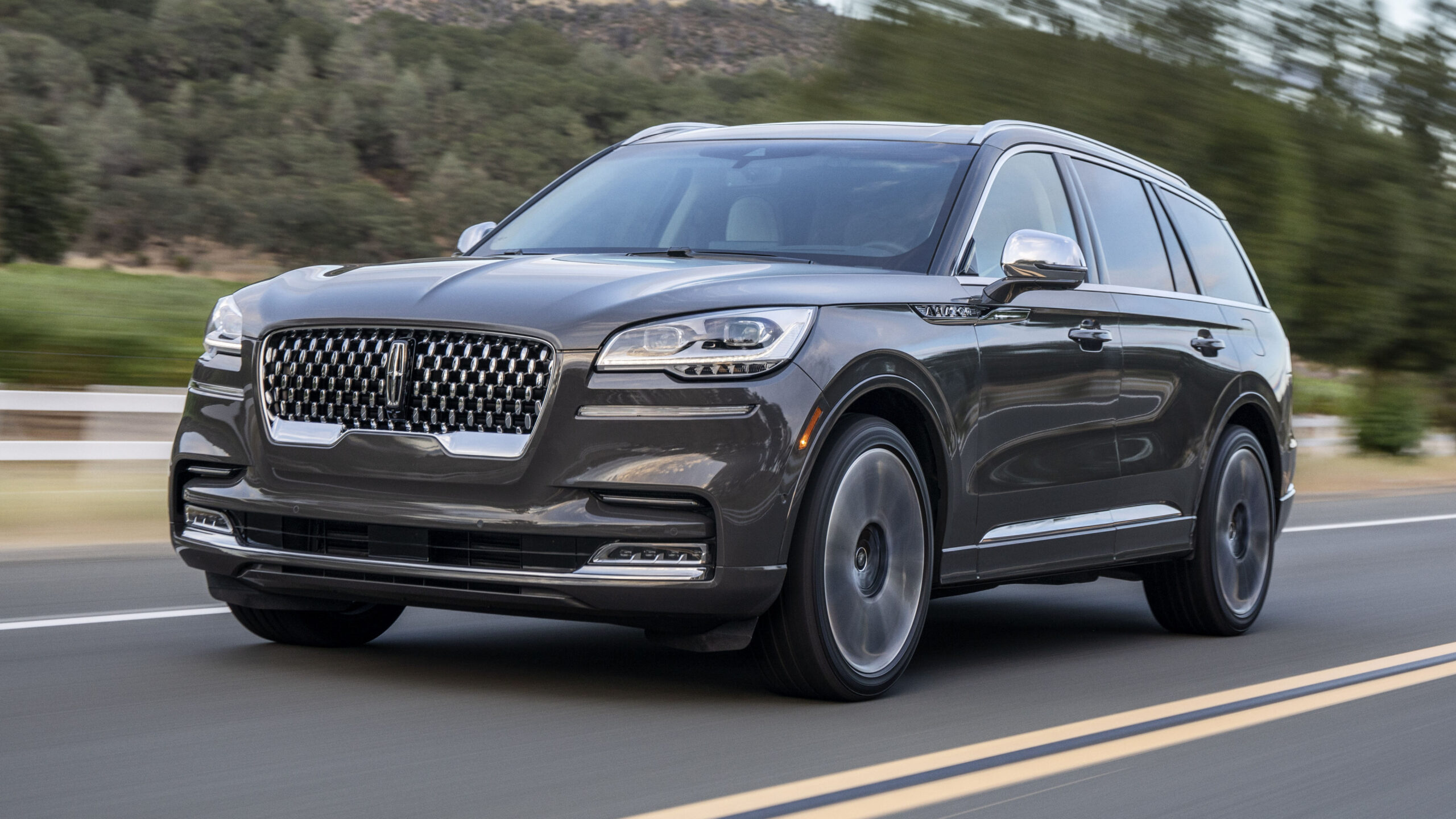 Specs And Review Lincoln Aviator Hybrid